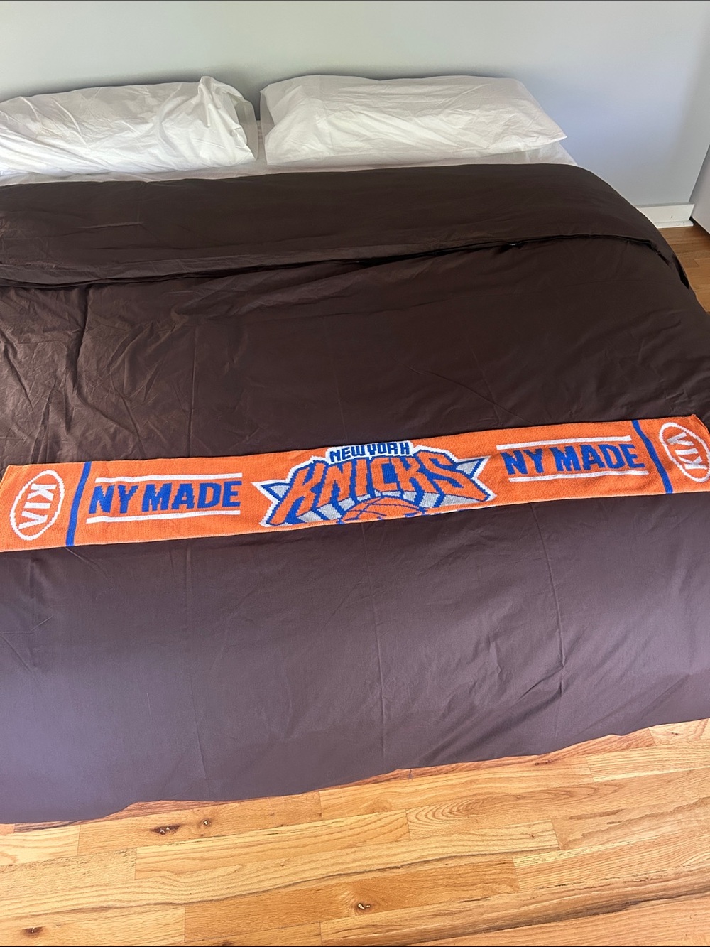NY KNICKS KIA promo neck scarf